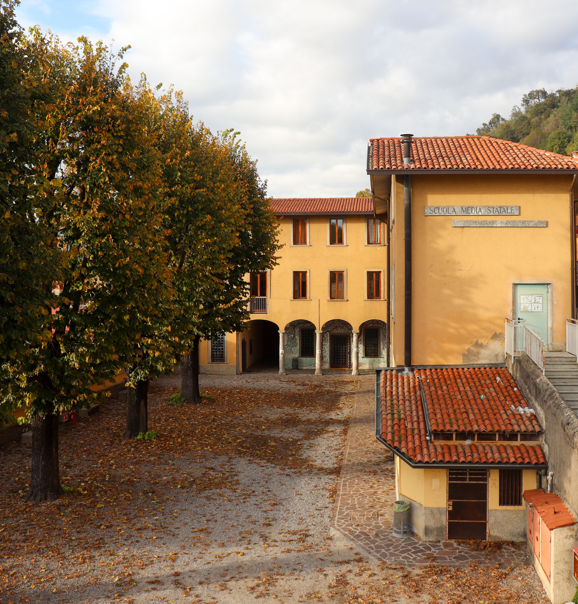 Scuola secondaria di Villa d'Adda